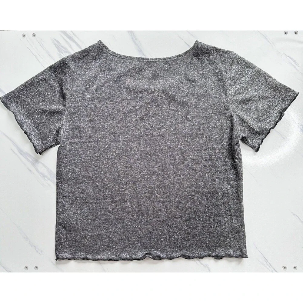 EUC Urban Outfitters Shimmer Y2K Baby T Silver Metallic Crop Top Lettuce Hem XL - Picture 6 of 13